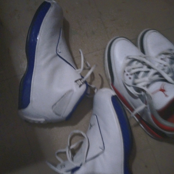 Jordan retro 18 o.g.  and retro 3 fire red - Picture 2 of 4